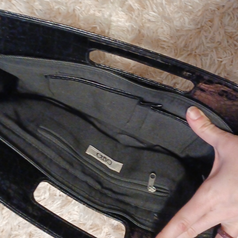 Purse - Picture 3 of 3
